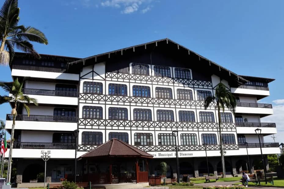 Novo processo seletivo para contratação temporária em Blumenau é divulgado